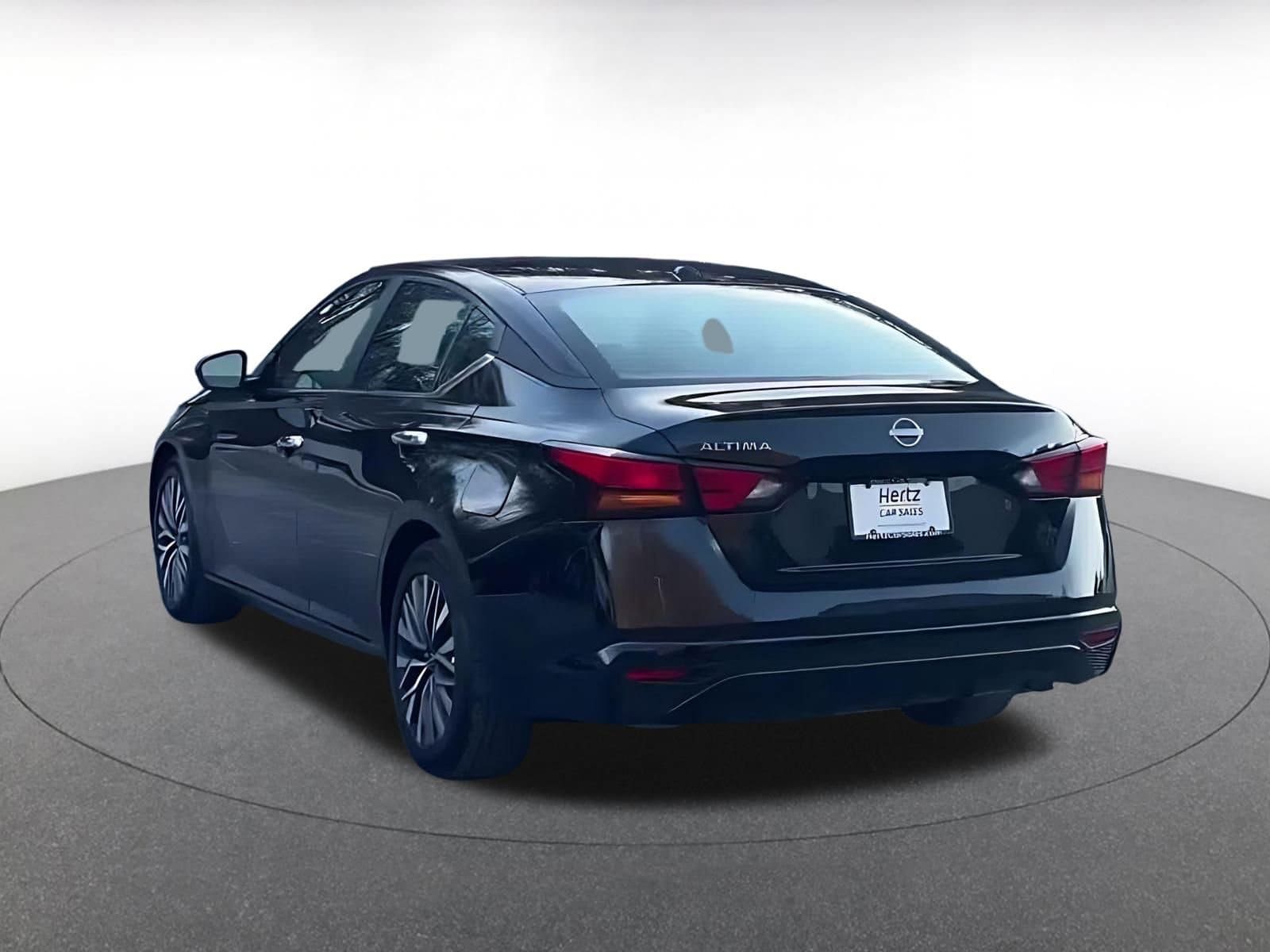 Thumbnail: 2025 Nissan Altima - 11