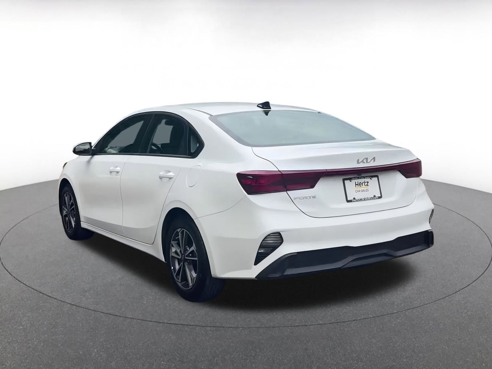 Thumbnail: 2024 Kia Forte - 11