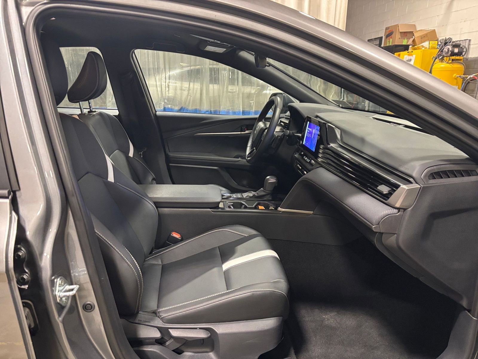 Thumbnail: 2025 Toyota Camry - 29