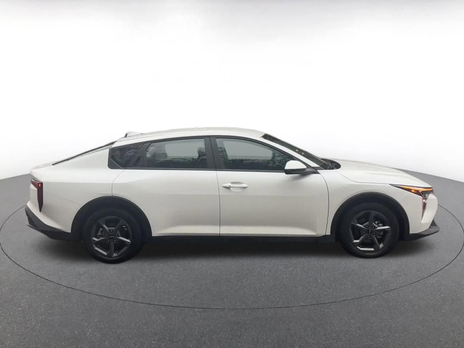 Thumbnail: 2025 Kia K4 - 16