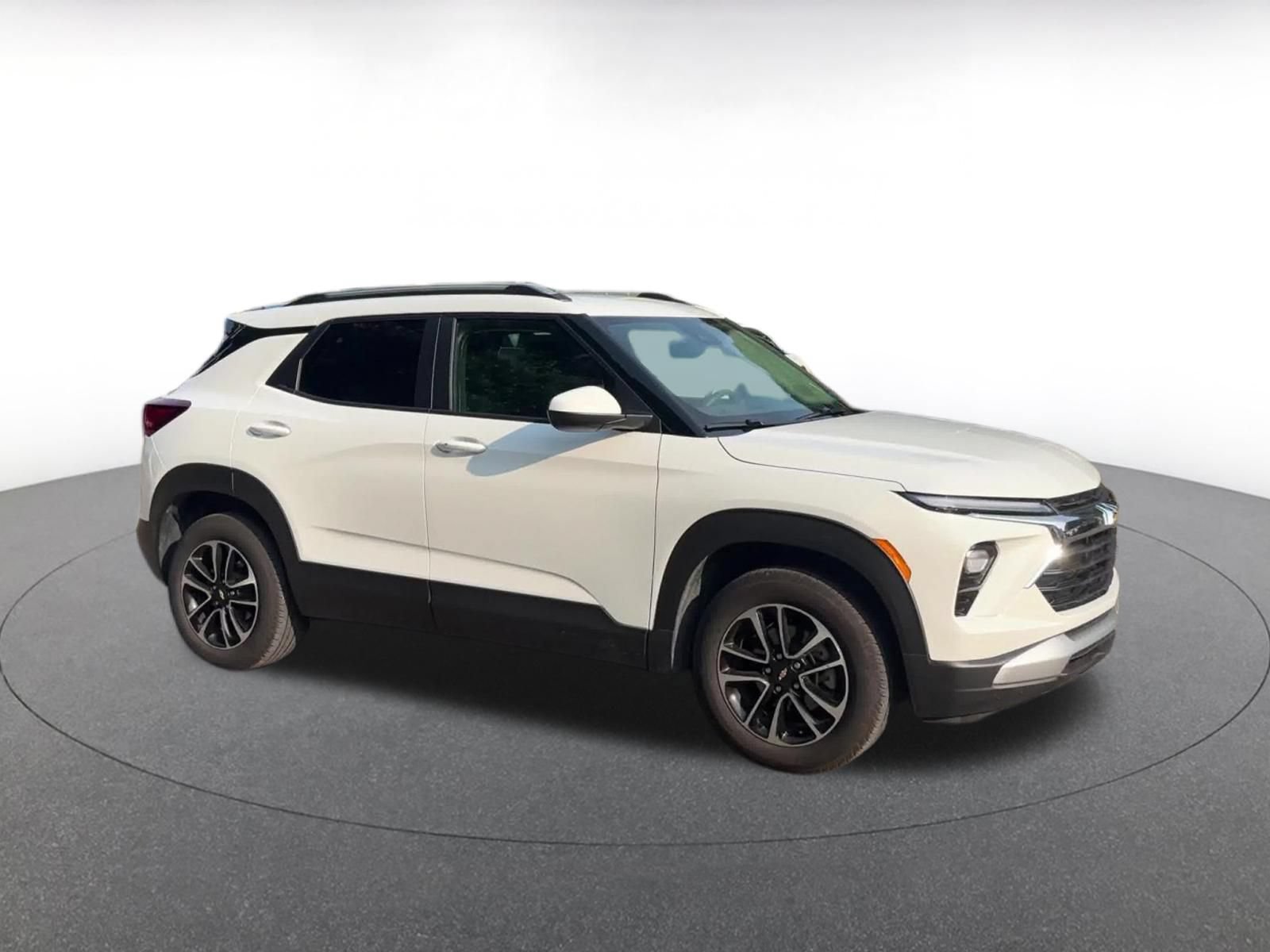 Thumbnail: 2025 Chevrolet TrailBlazer - 2
