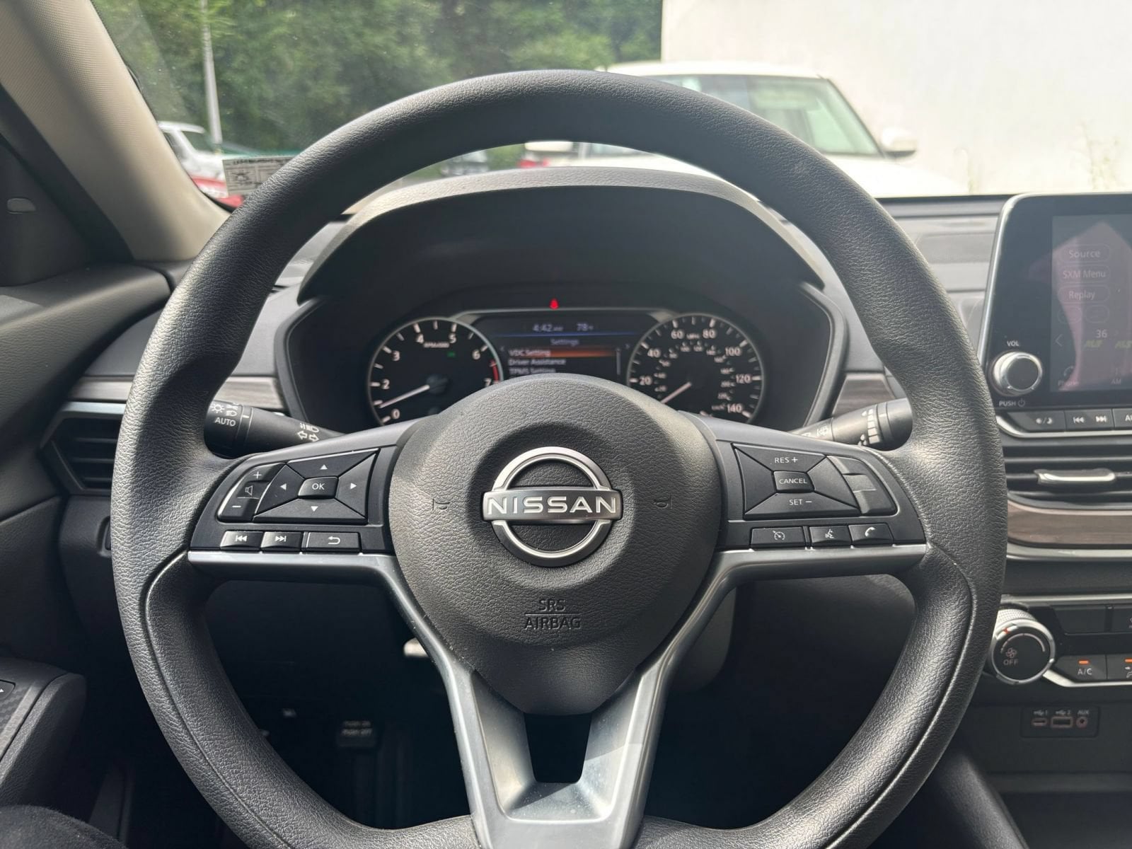 Thumbnail: 2025 Nissan Altima - 29