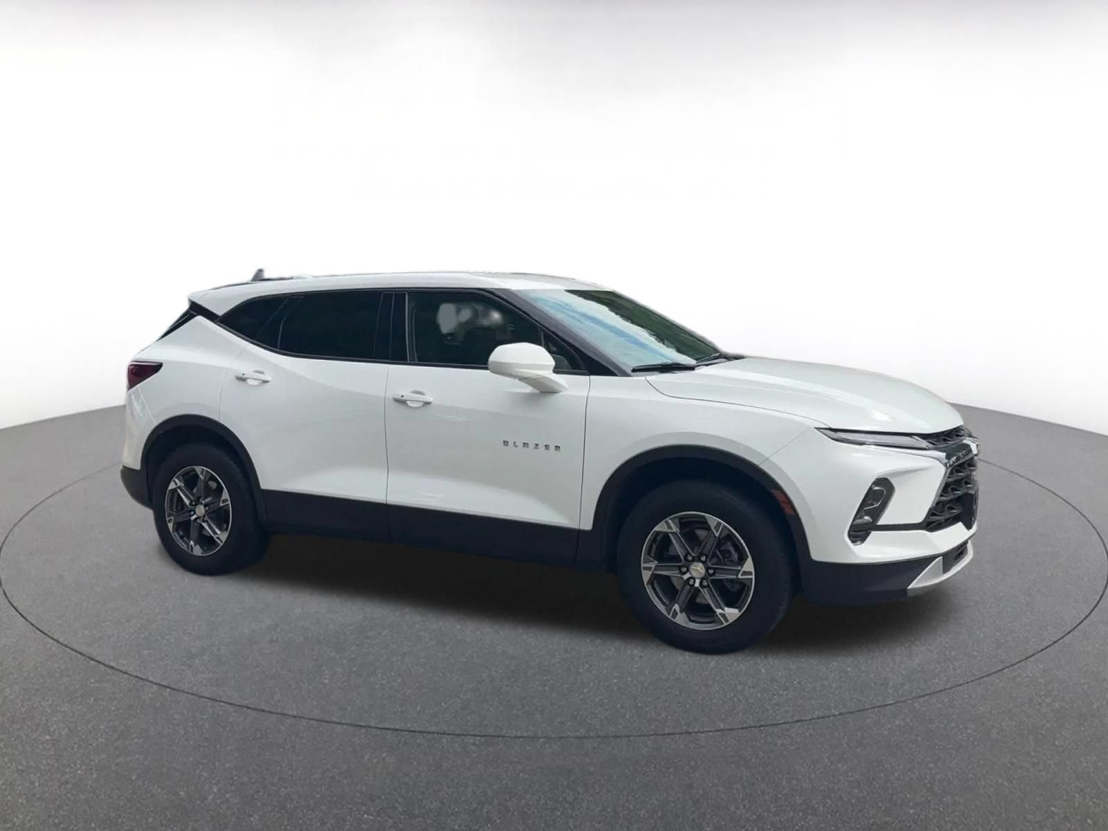 Thumbnail: 2025 Chevrolet Blazer - 2