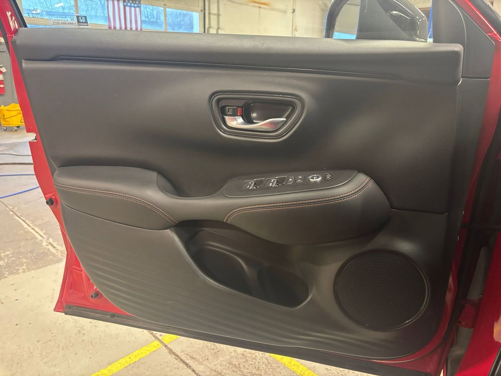 Thumbnail: 2025 Honda HR-V - 18