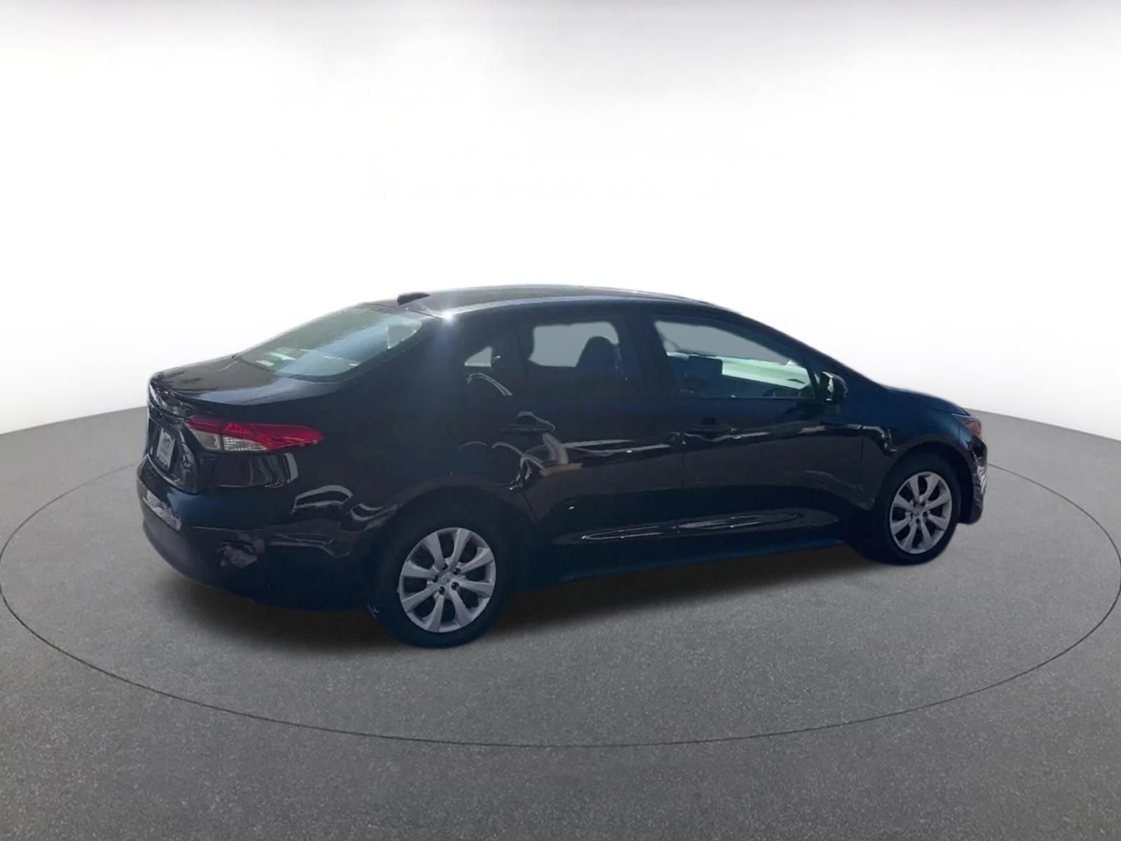 Thumbnail: 2025 Toyota Corolla - 14