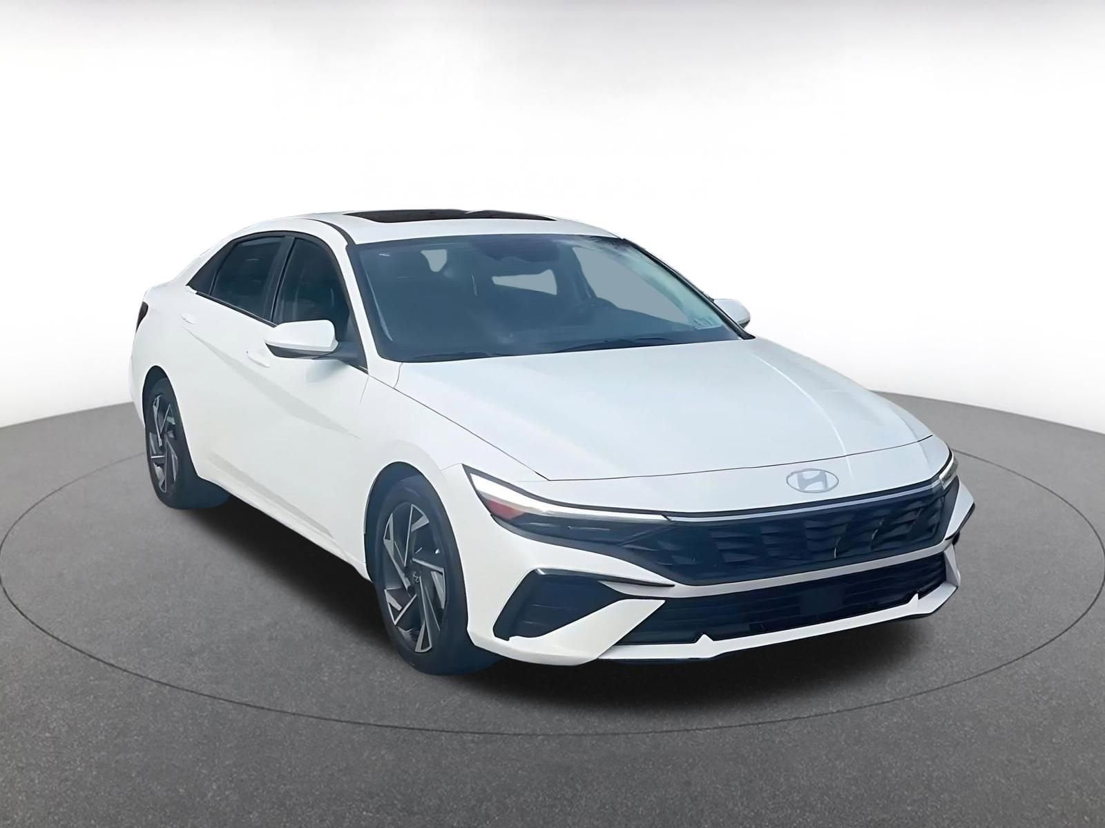 Thumbnail: 2025 Hyundai Elantra - 3