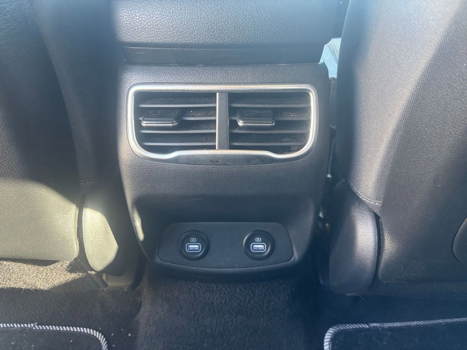 Thumbnail: 2023 Hyundai Santa Fe - 24