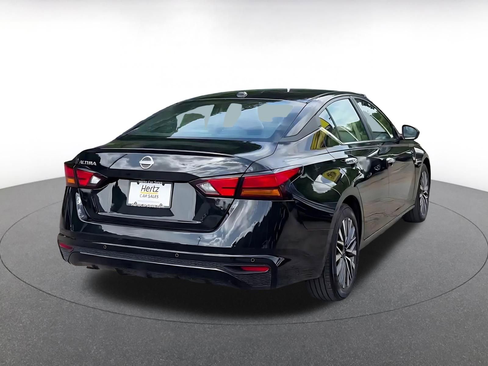 Thumbnail: 2025 Nissan Altima - 14