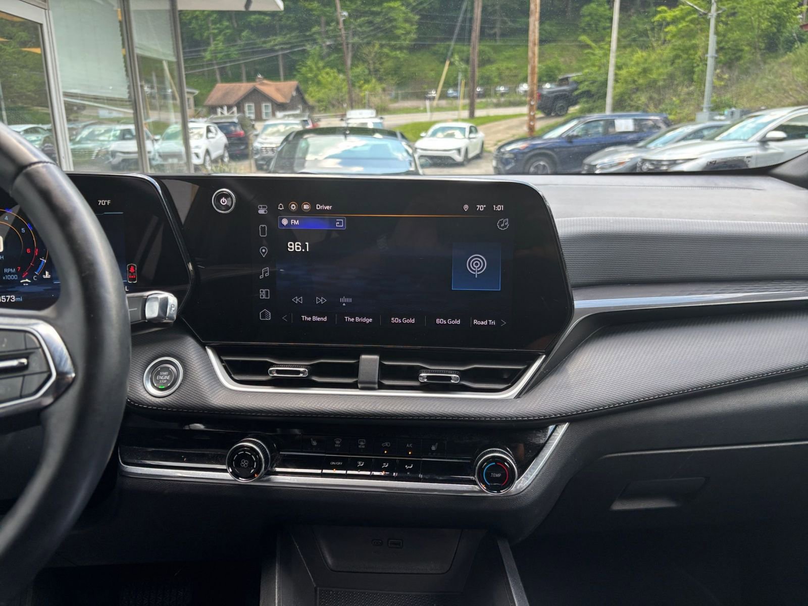 Thumbnail: 2025 Chevrolet Equinox - 17