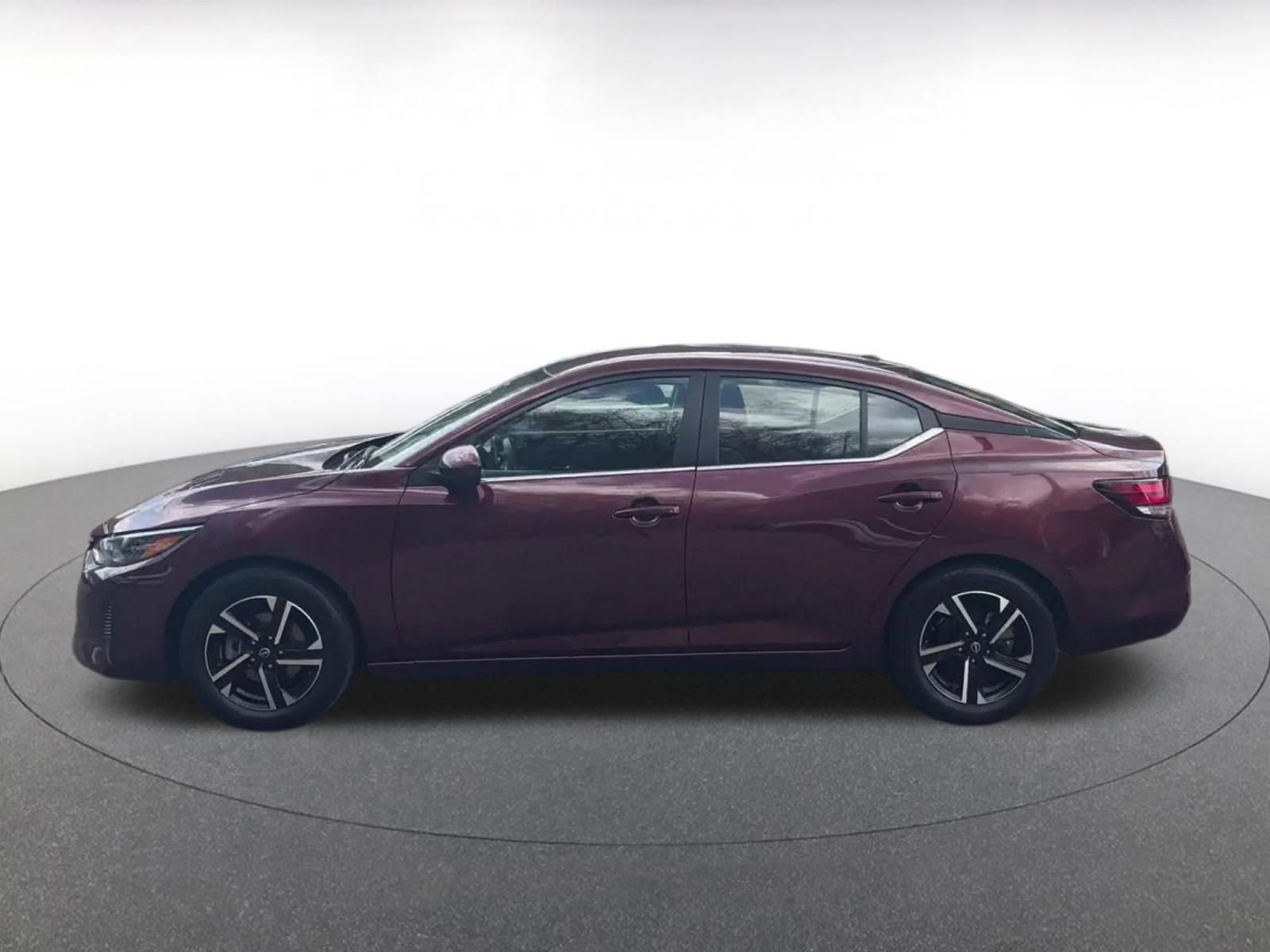 Thumbnail: 2024 Nissan Sentra - 9