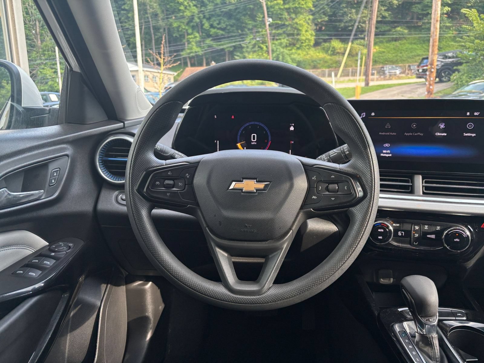 Thumbnail: 2025 Chevrolet Trax - 34