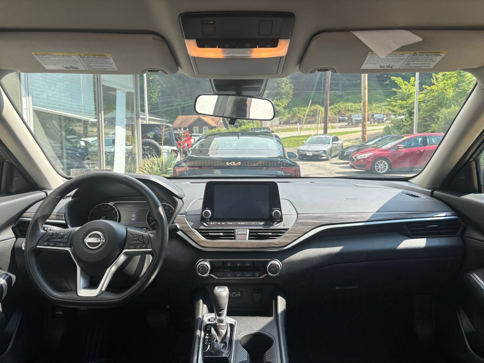 Thumbnail: 2025 Nissan Altima - 32