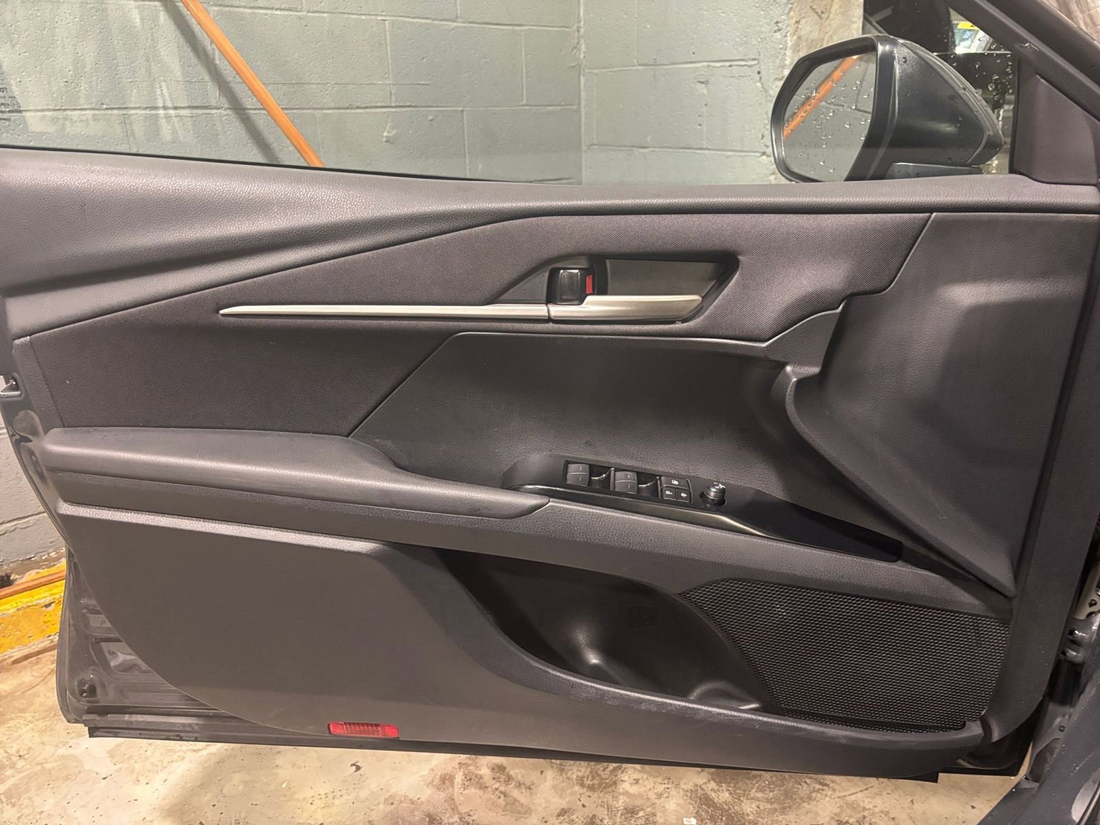 Thumbnail: 2025 Toyota Camry - 20