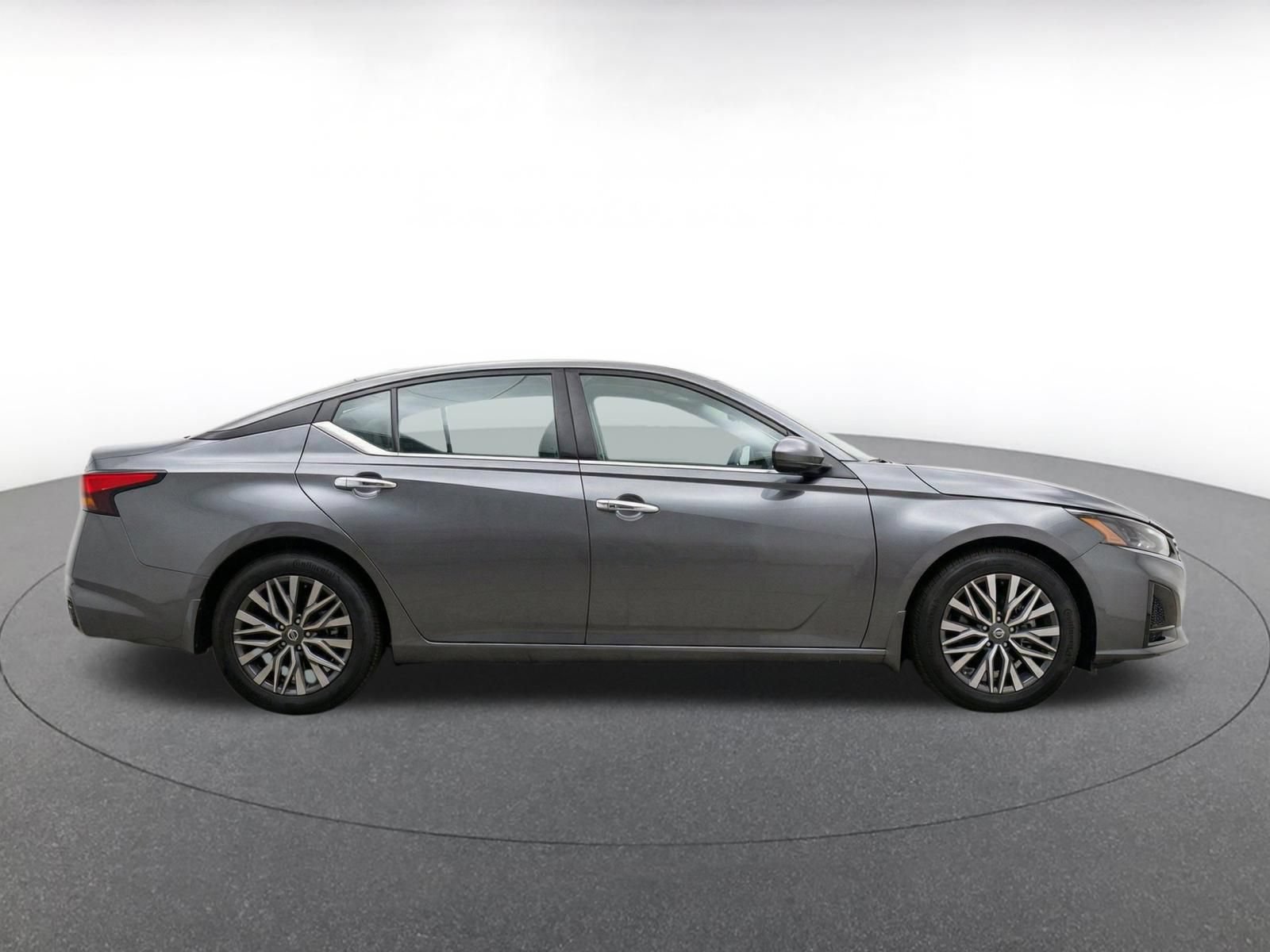 Thumbnail: 2025 Nissan Altima - 14