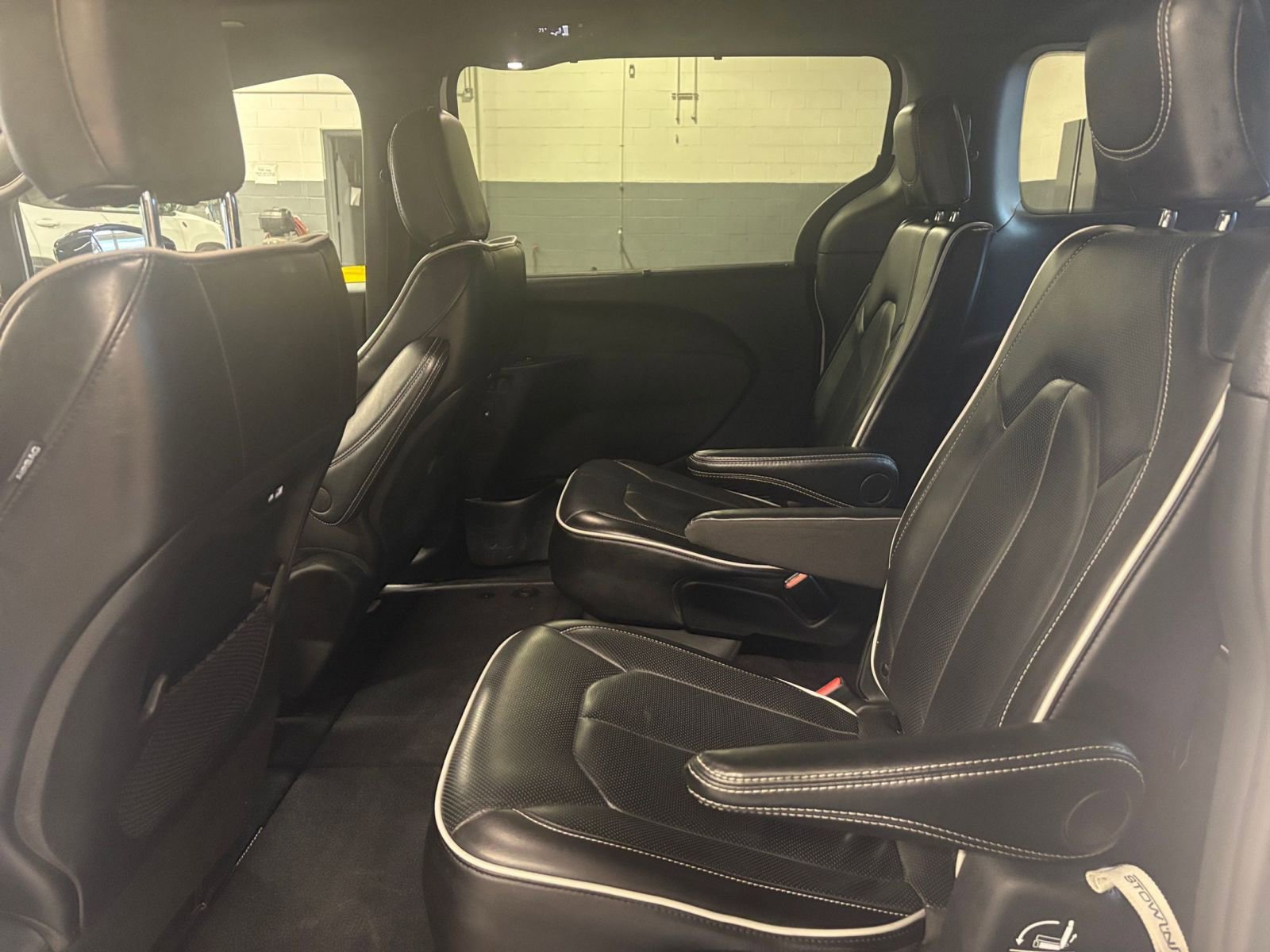 Thumbnail: 2025 Chrysler Pacifica - 25