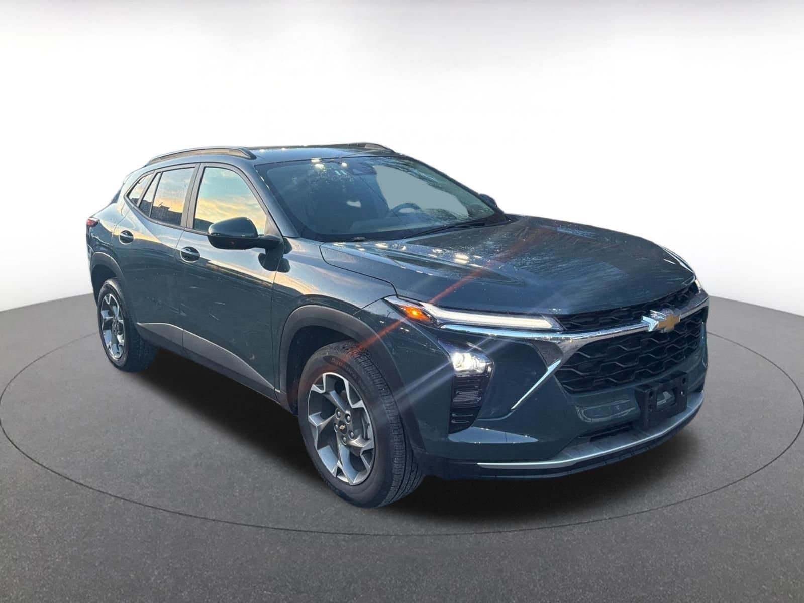 Thumbnail: 2025 Chevrolet Trax - 1