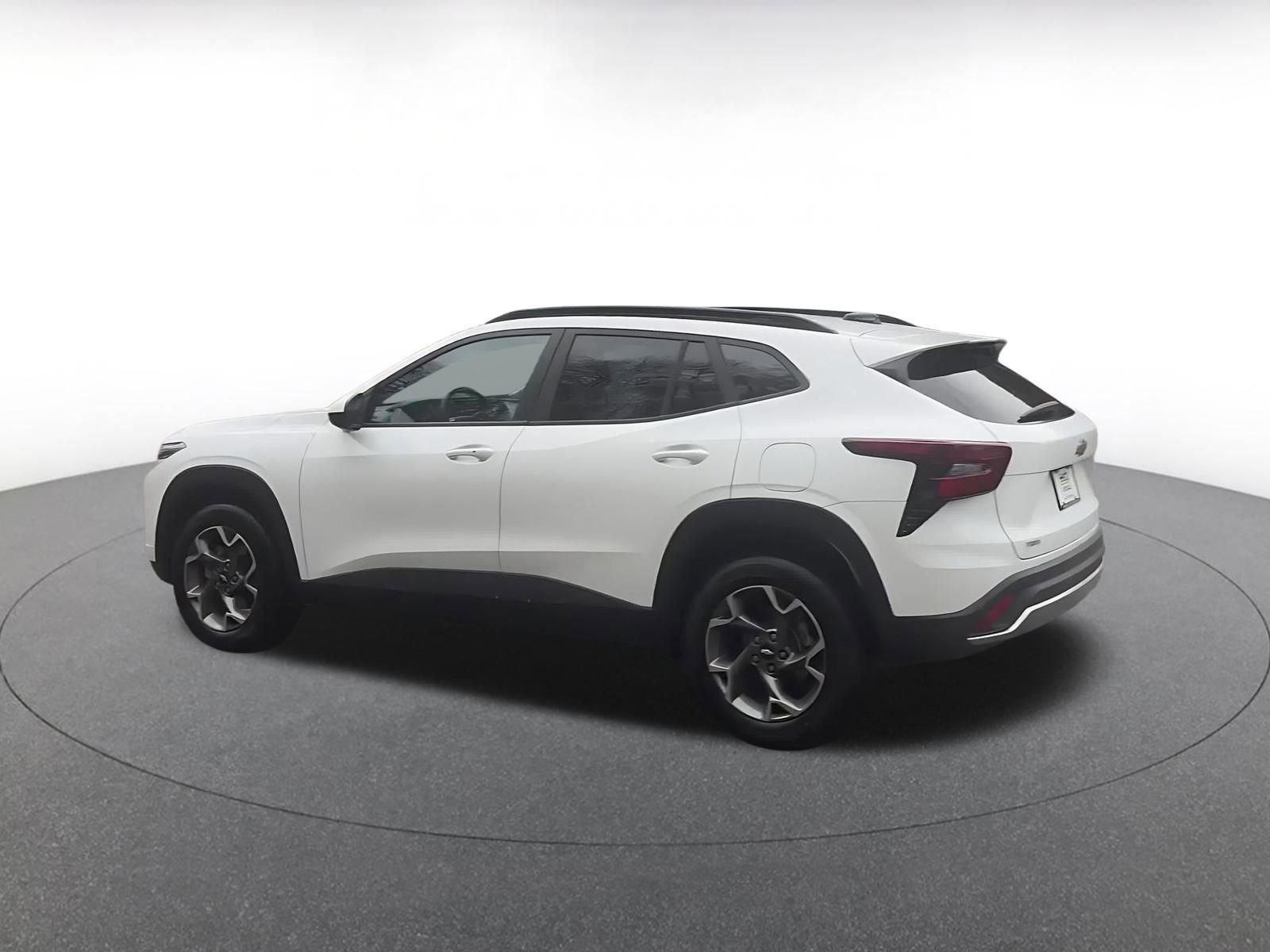 Thumbnail: 2025 Chevrolet Trax - 10