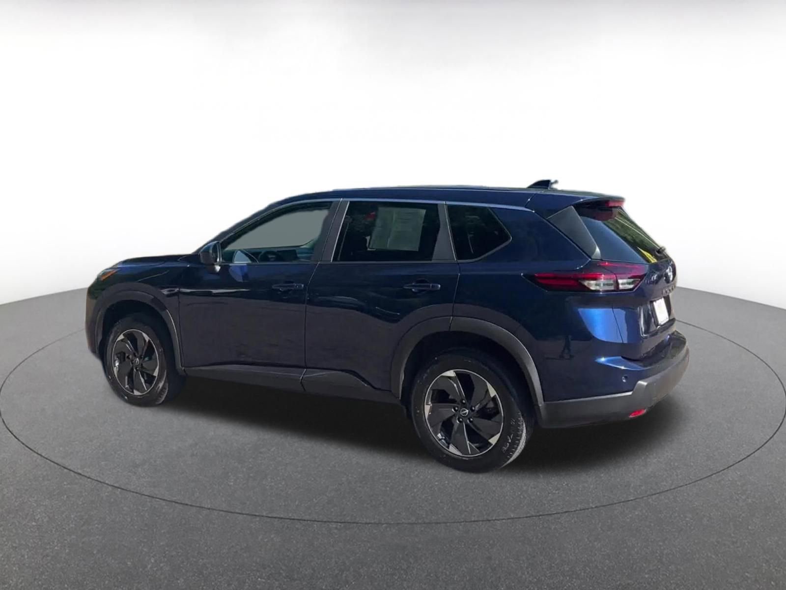 Thumbnail: 2025 Nissan Rogue - 10