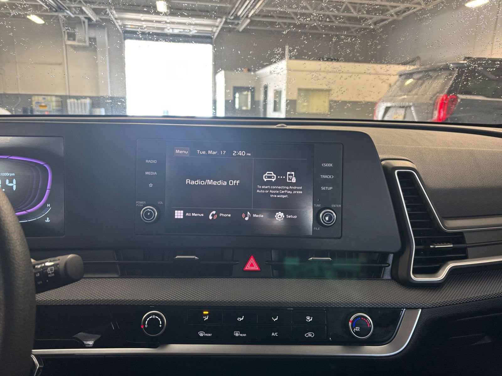 Thumbnail: 2025 Kia Sportage - 17