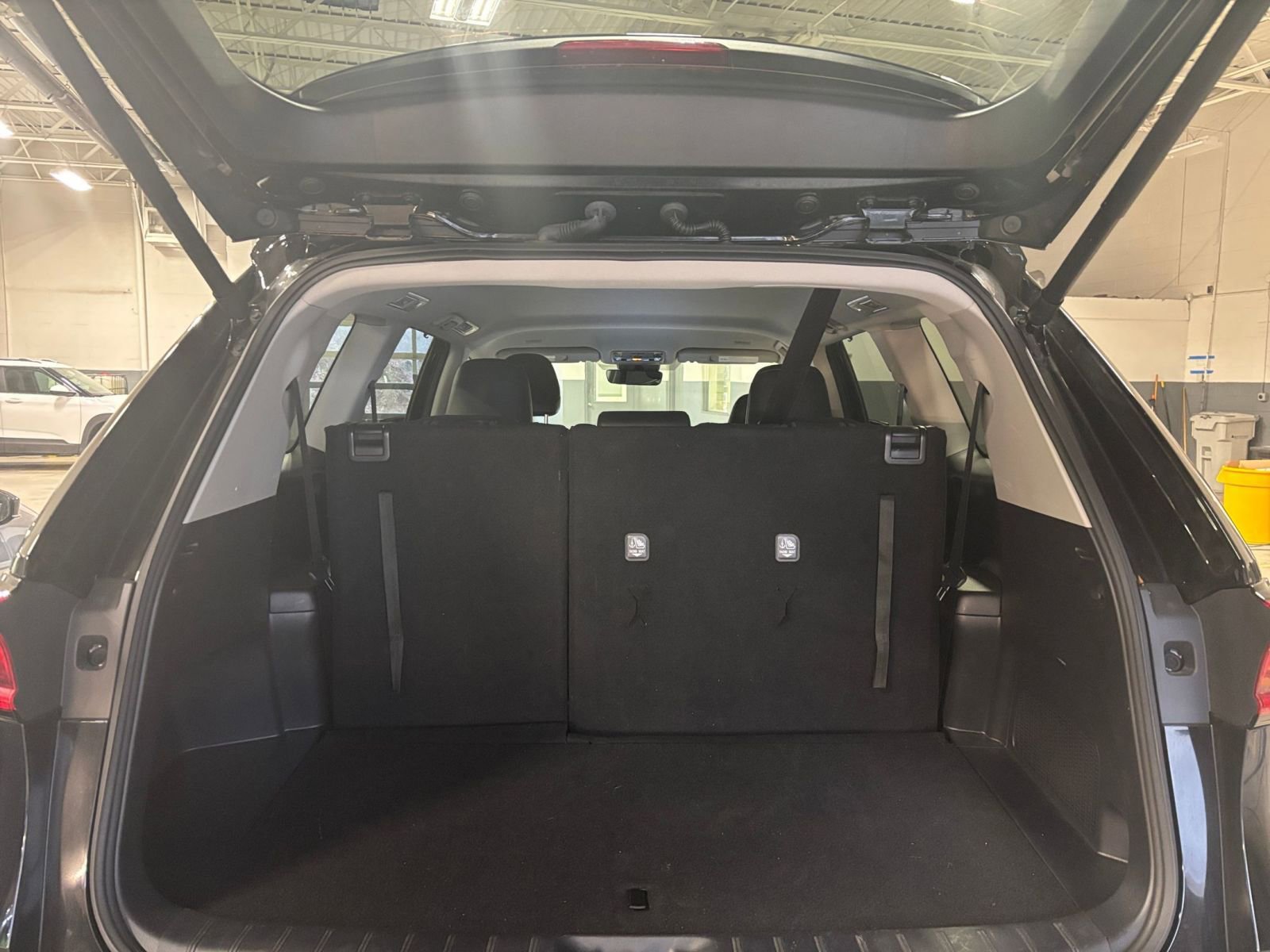 Thumbnail: 2025 Toyota Grand Highlander - 32