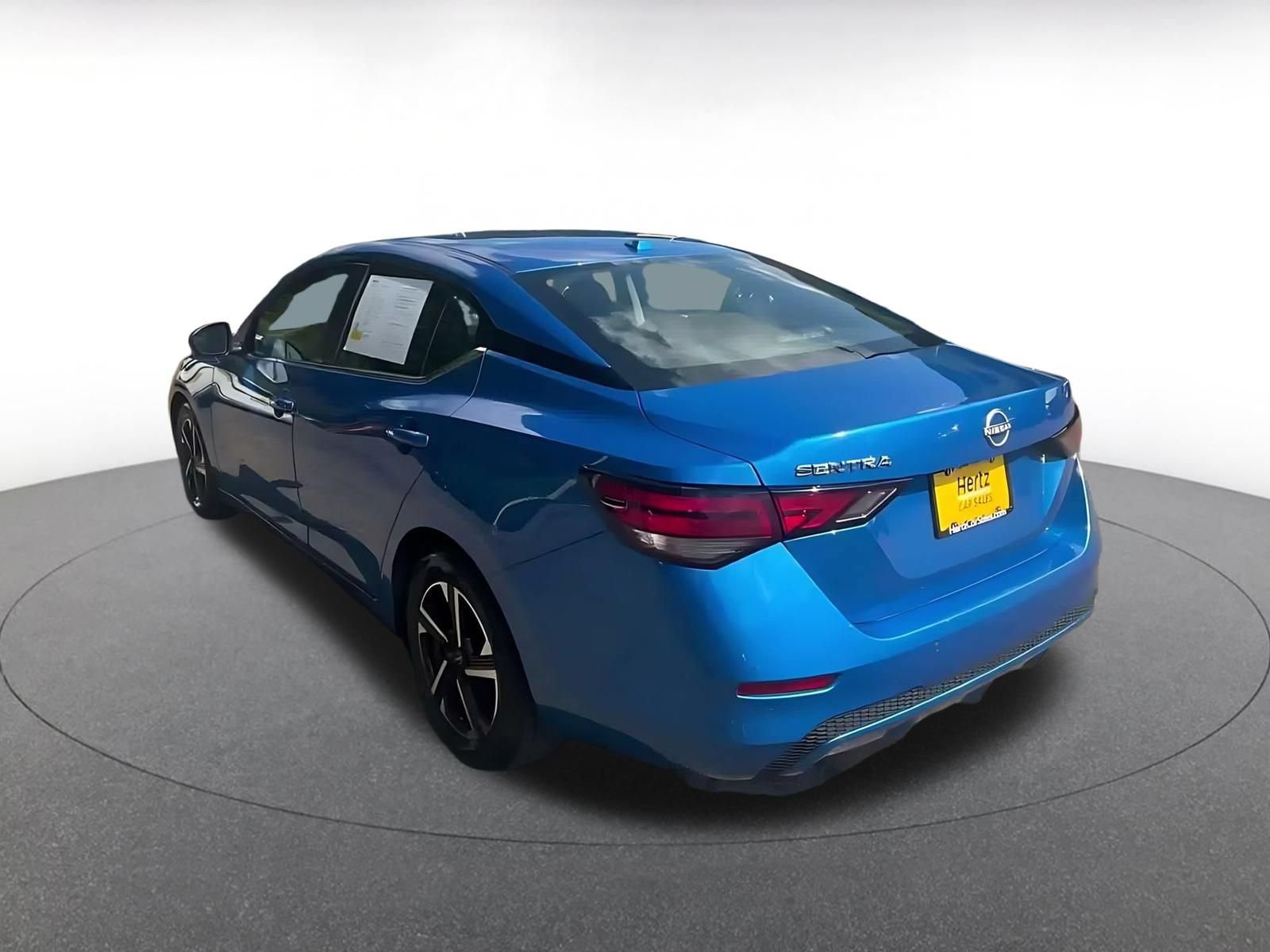 Thumbnail: 2025 Nissan Sentra - 9