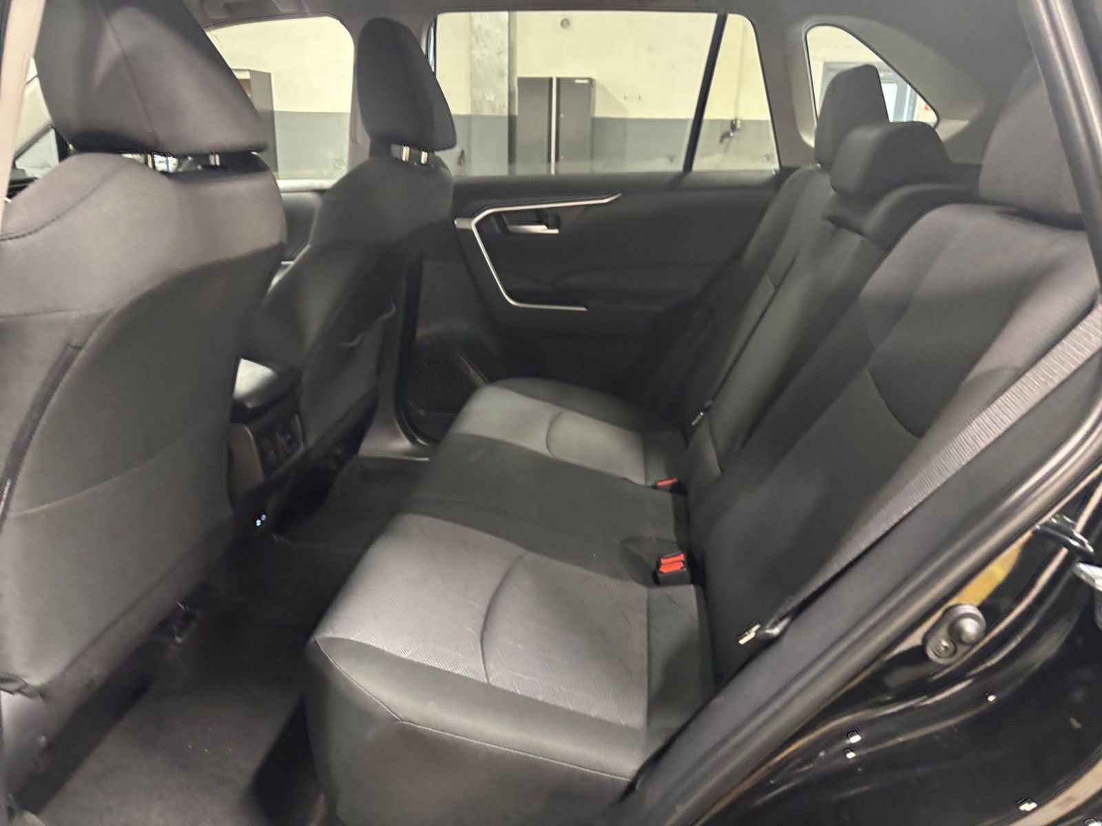 Thumbnail: 2025 Toyota RAV4 - 25