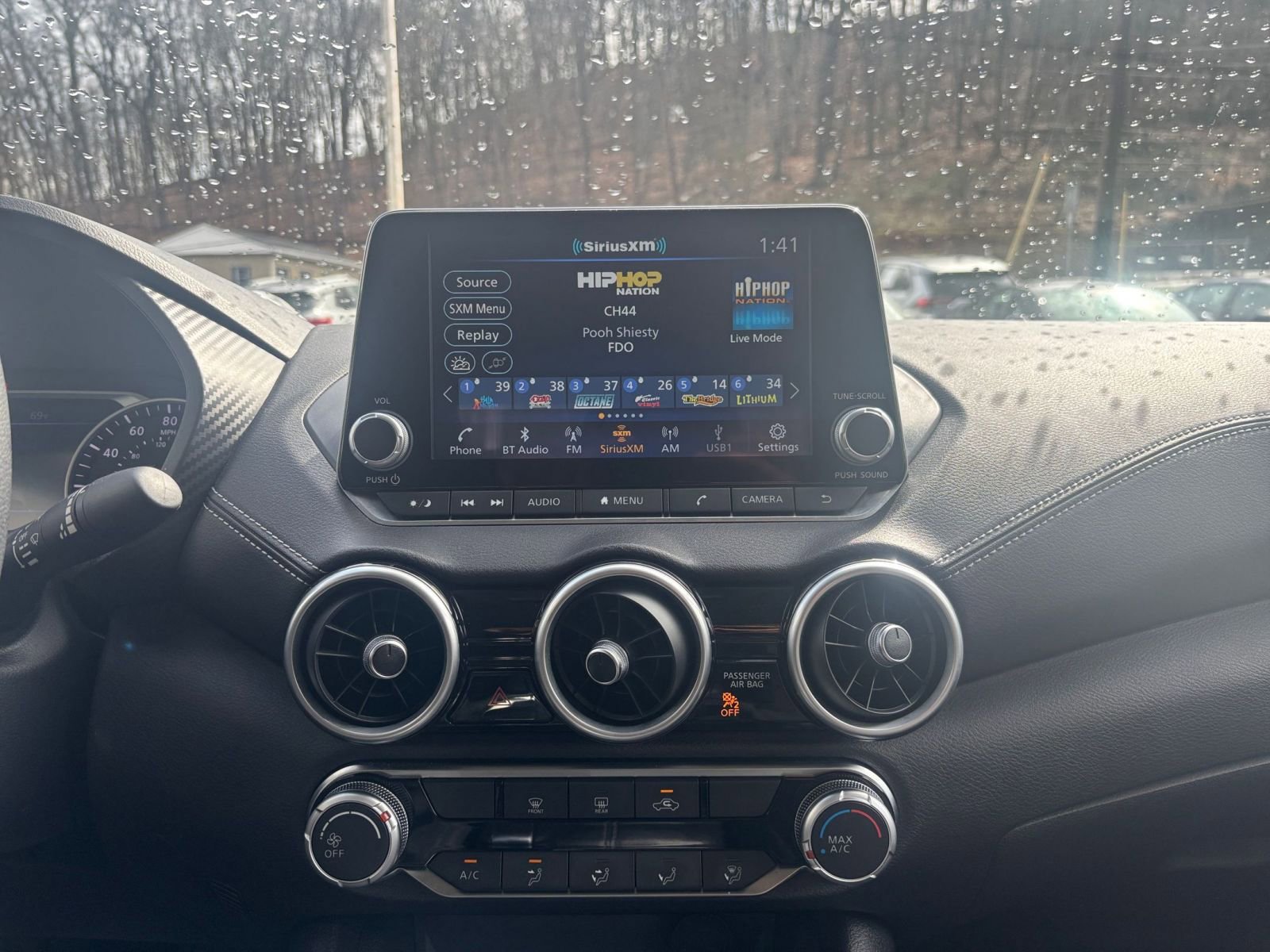 Thumbnail: 2025 Nissan Sentra - 17