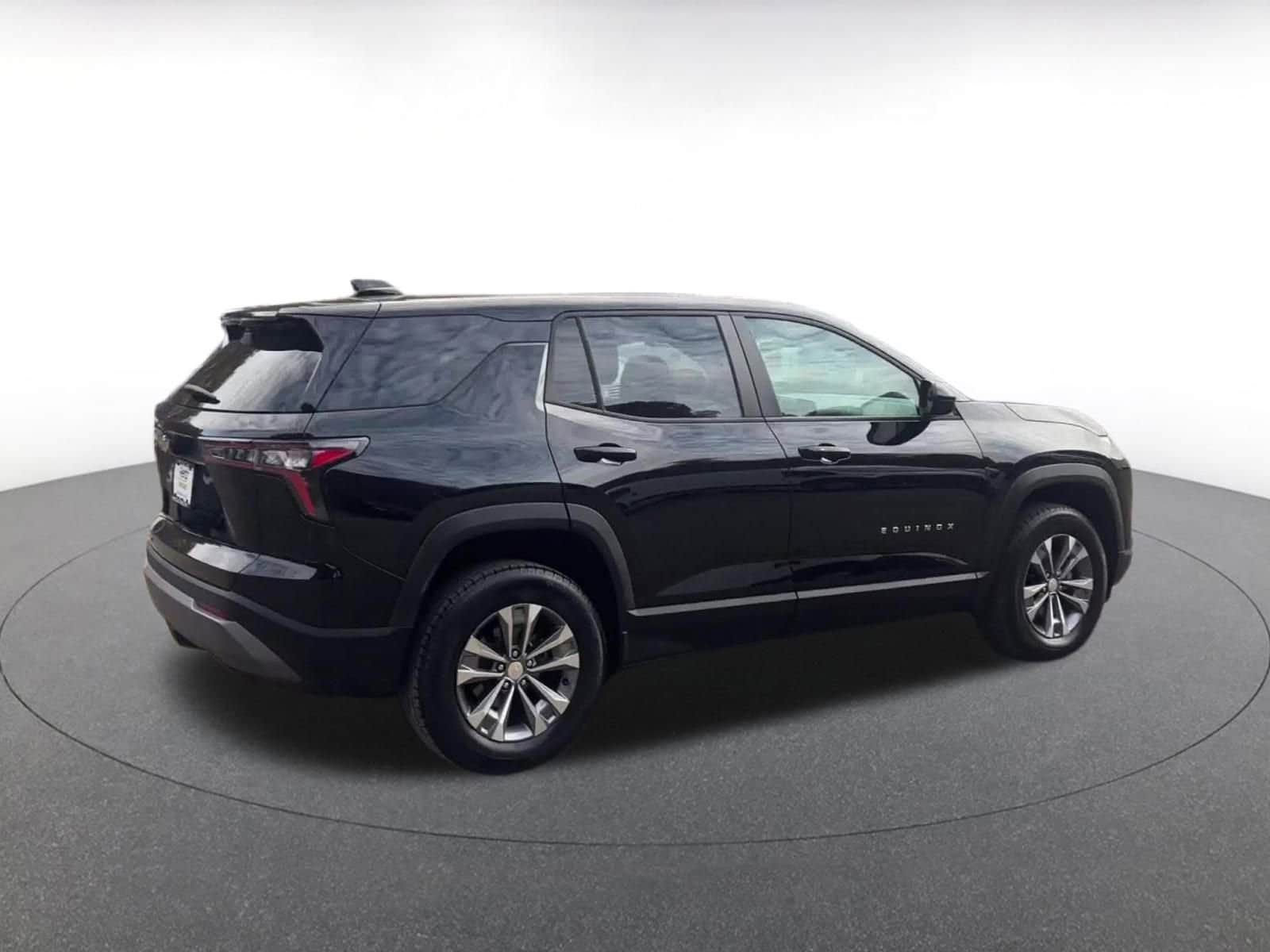 Thumbnail: 2025 Chevrolet Equinox - 15