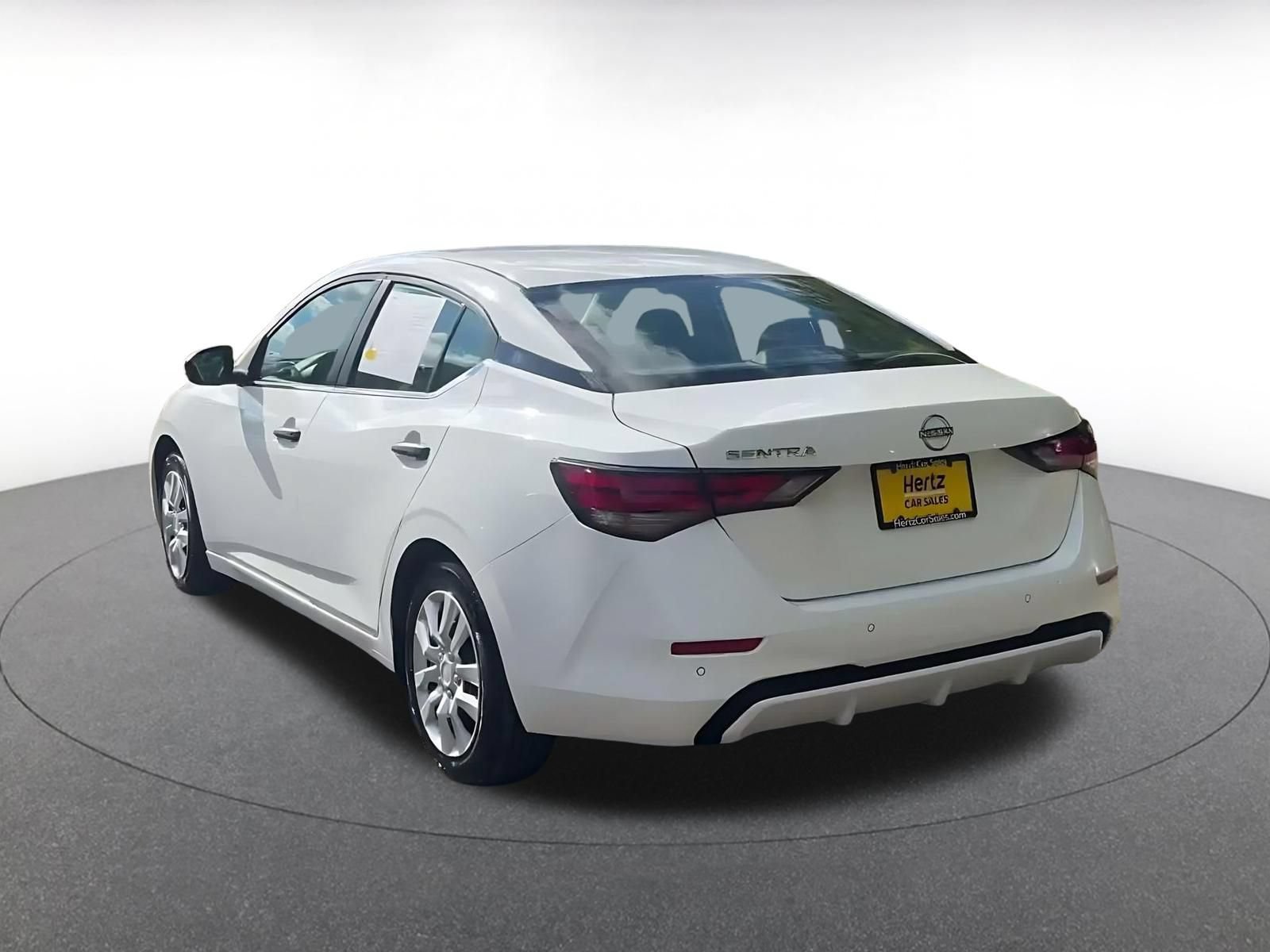Thumbnail: 2025 Nissan Sentra - 10