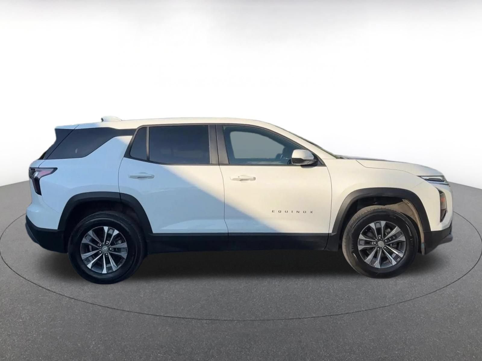 Thumbnail: 2025 Chevrolet Equinox - 13