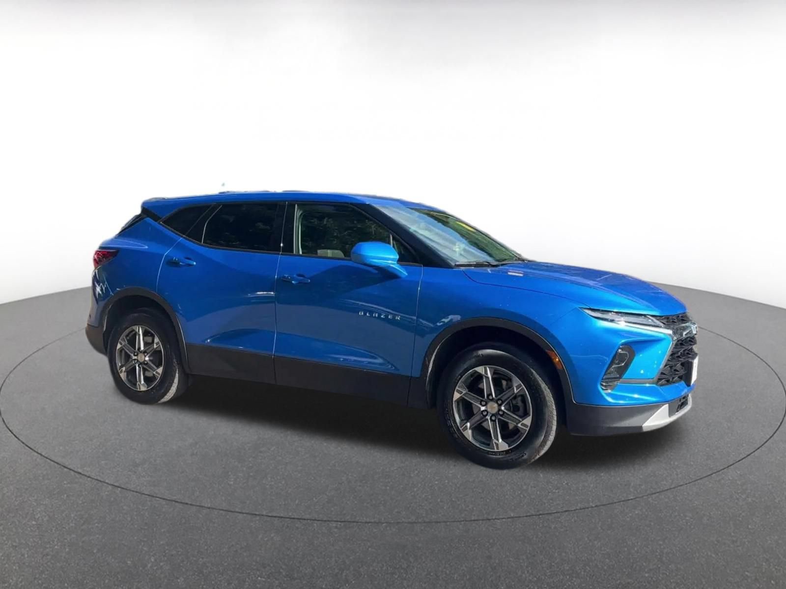 Thumbnail: 2025 Chevrolet Blazer - 2