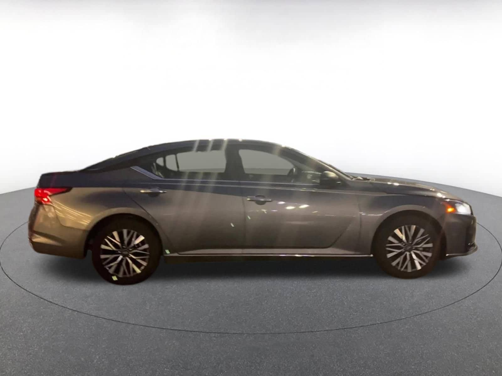 Thumbnail: 2025 Nissan Altima - 14