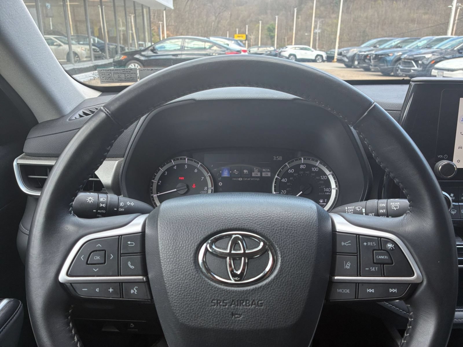 Thumbnail: 2025 Toyota Highlander - 17