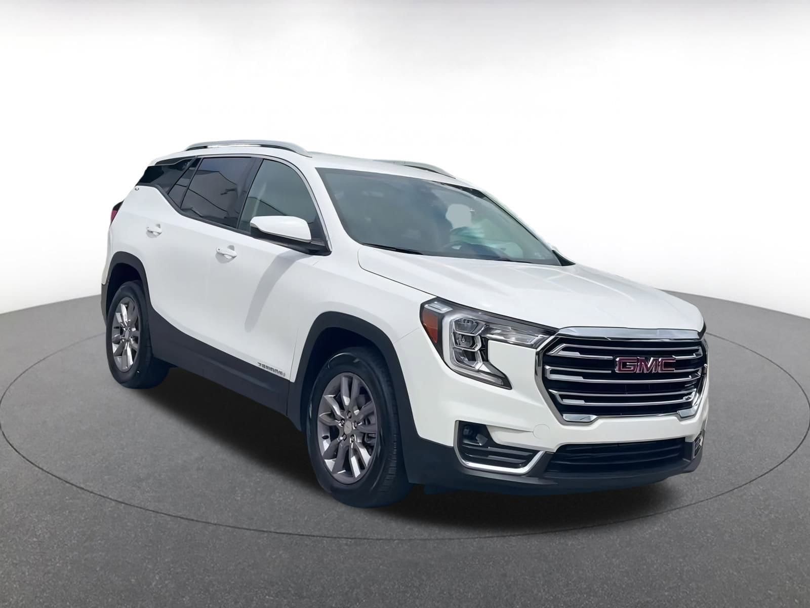 Thumbnail: 2024 GMC Terrain - 3