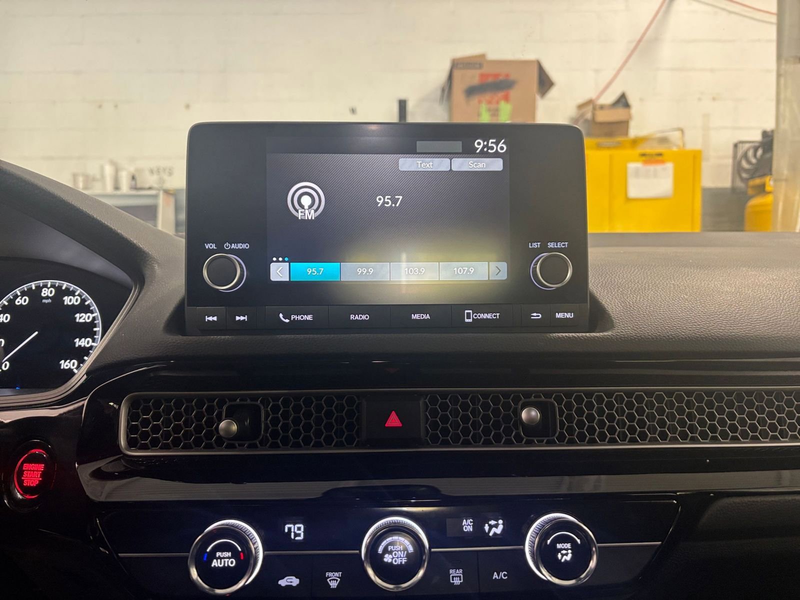 Thumbnail: 2024 Honda Civic - 18