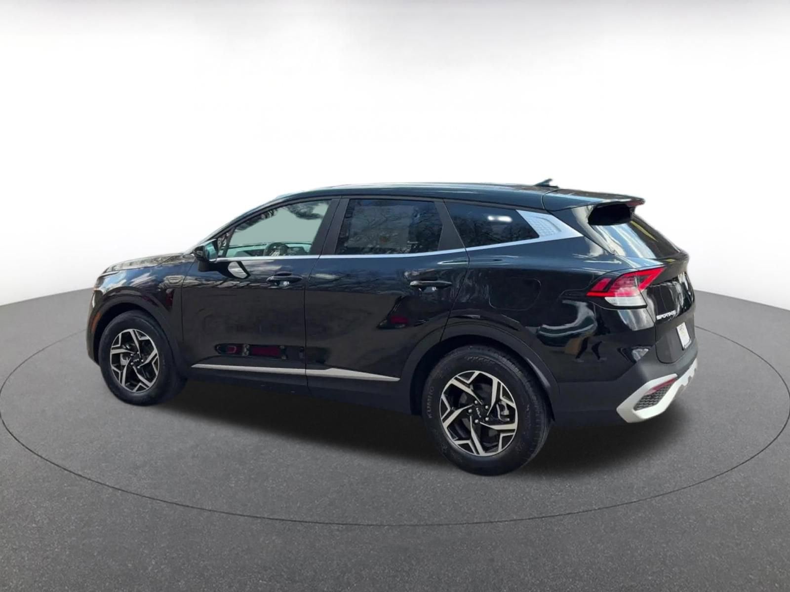 Thumbnail: 2025 Kia Sportage - 10