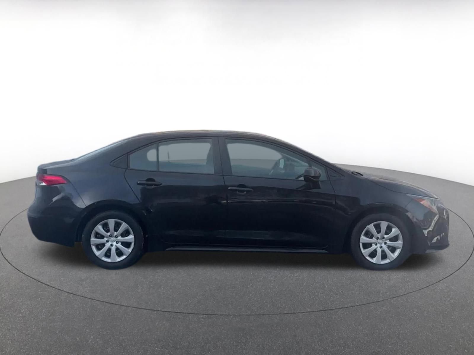 Thumbnail: 2025 Toyota Corolla - 16