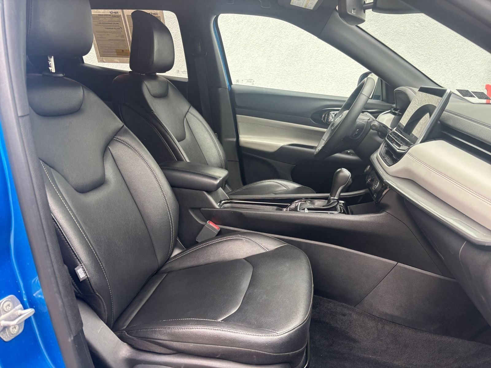 Thumbnail: 2025 Jeep Compass - 23
