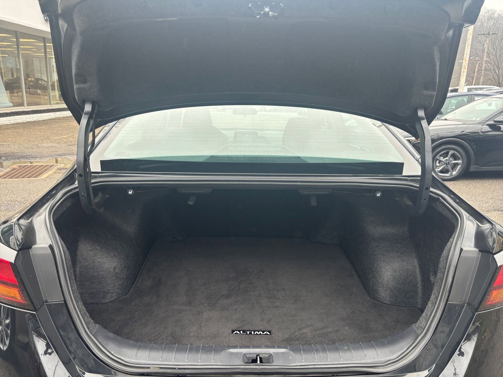 Thumbnail: 2025 Nissan Altima - 33