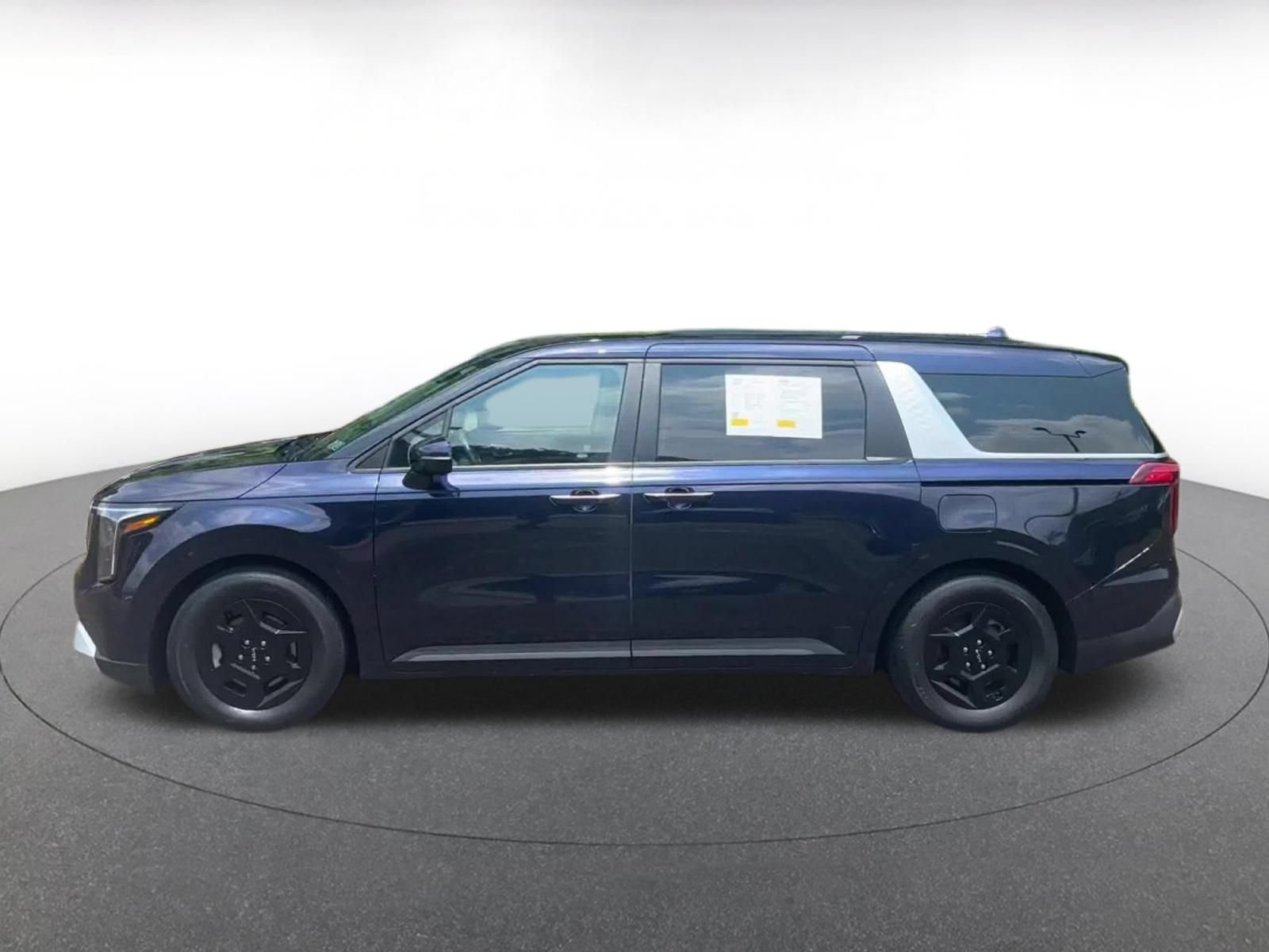 Thumbnail: 2026 Kia Carnival - 9