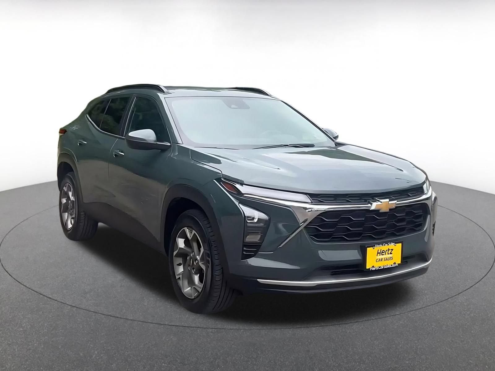 Thumbnail: 2025 Chevrolet Trax - 3