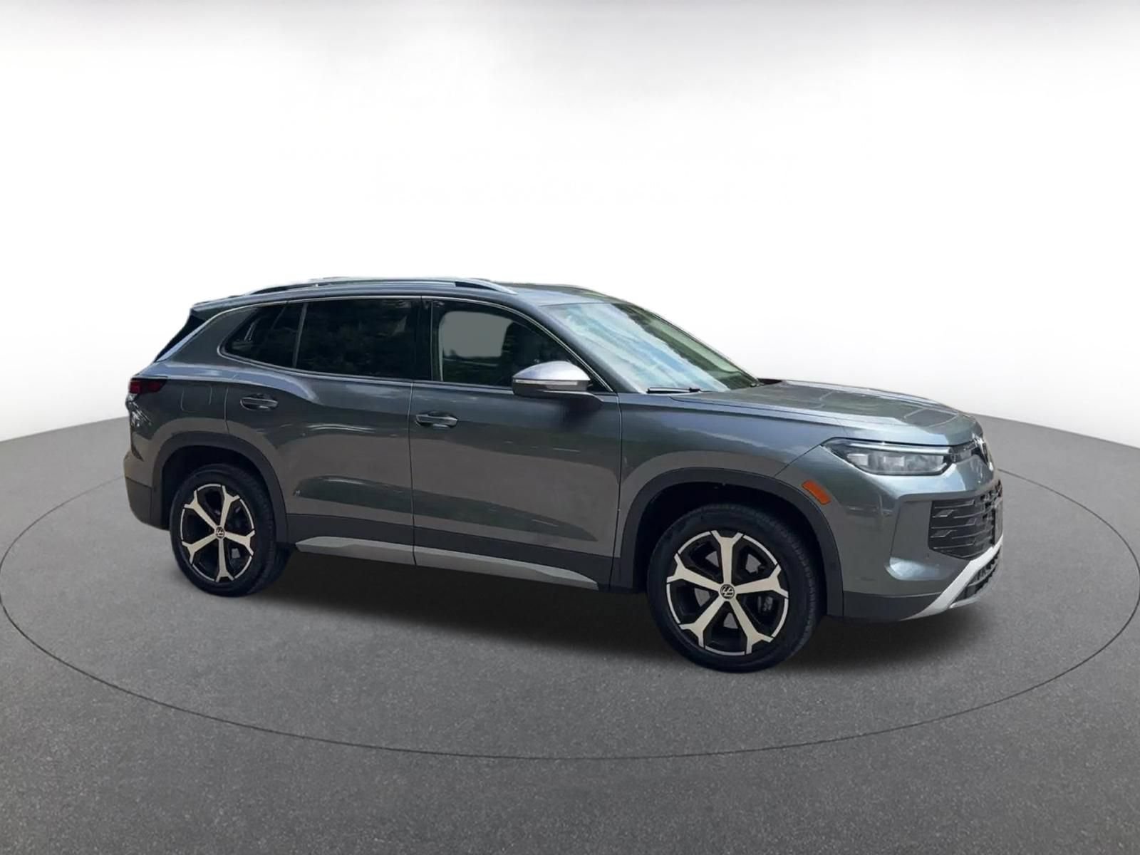Thumbnail: 2026 Volkswagen Tiguan - 2