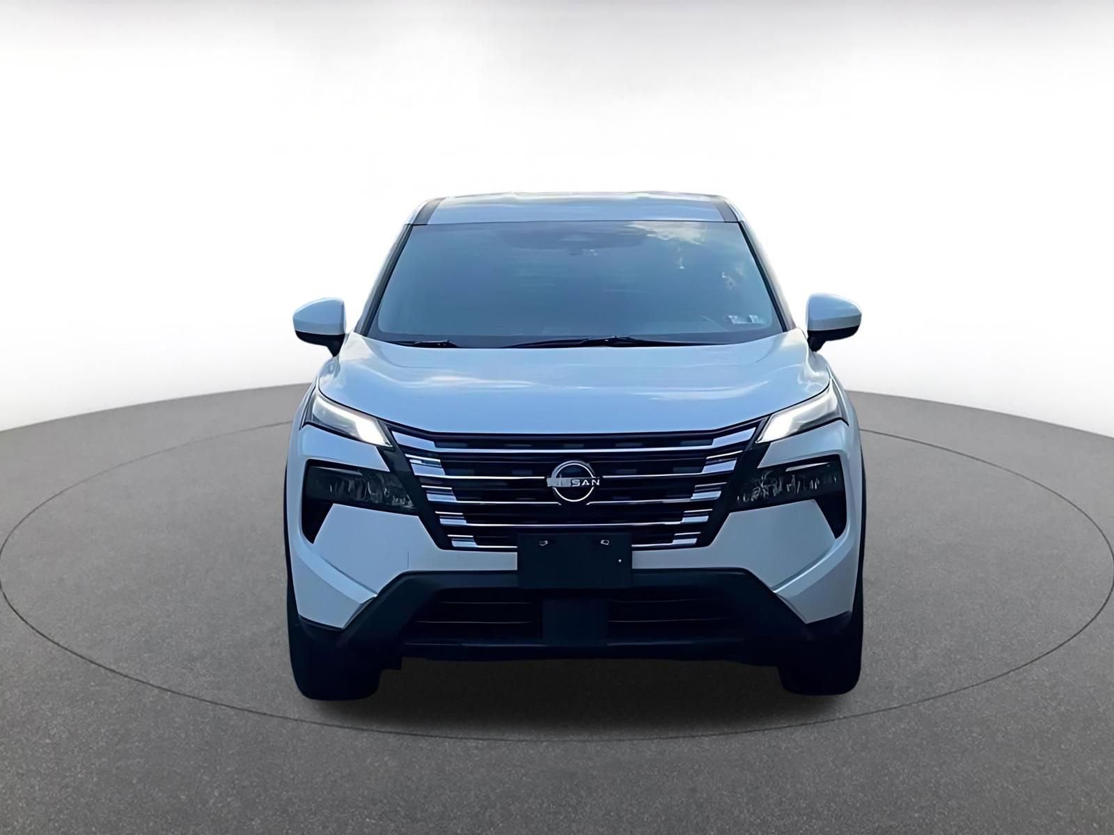 Thumbnail: 2025 Nissan Rogue - 4