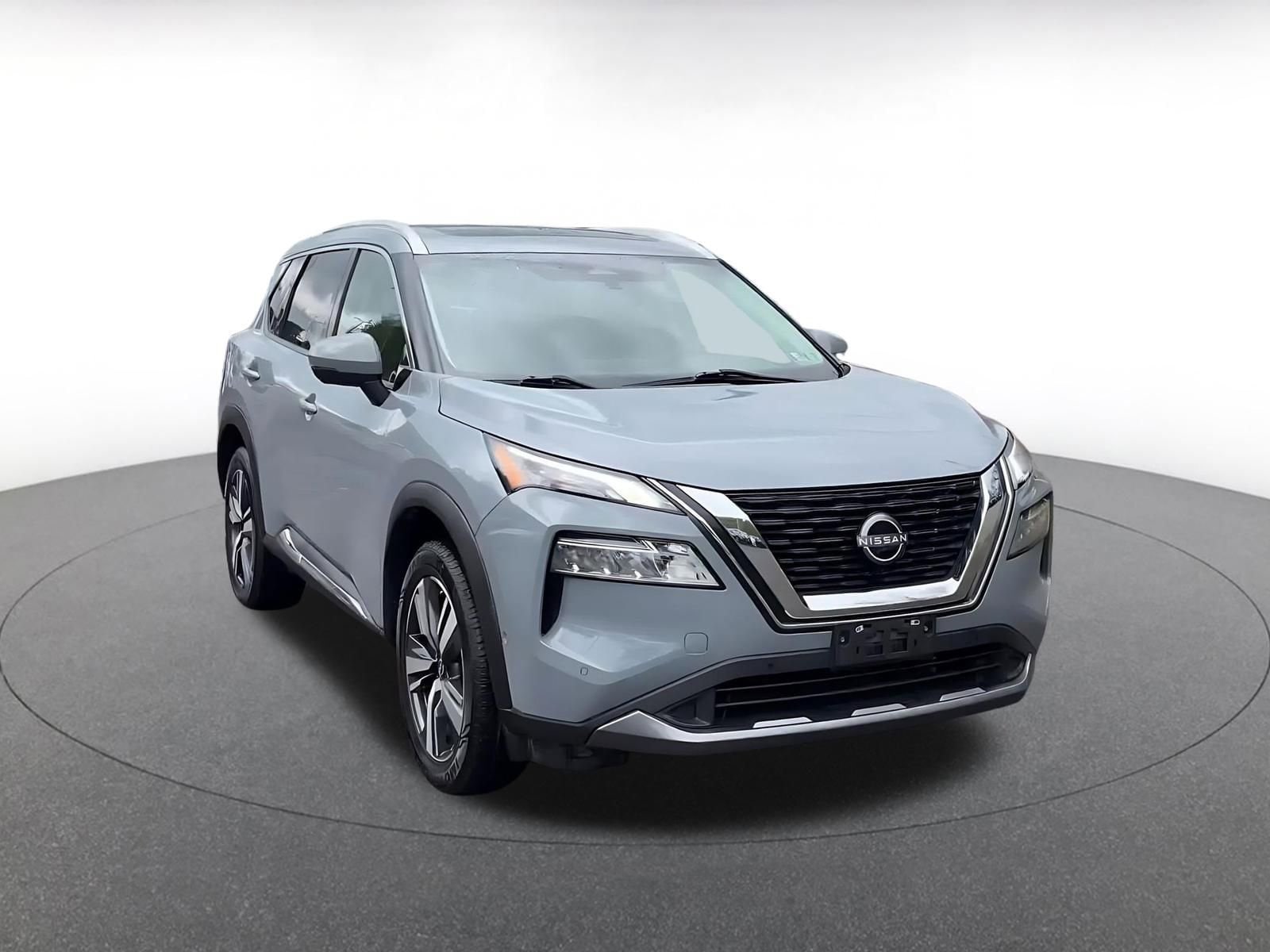 Thumbnail: 2023 Nissan Rogue - 3