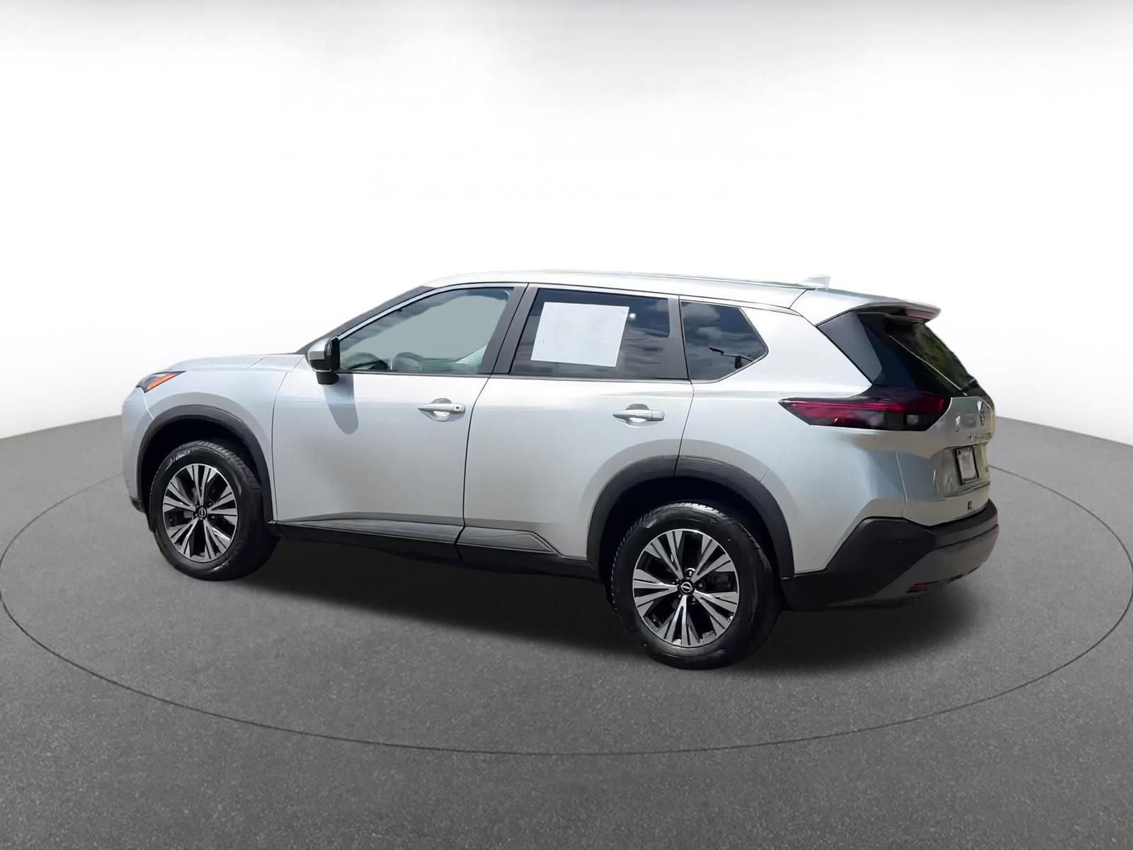 Thumbnail: 2023 Nissan Rogue - 10