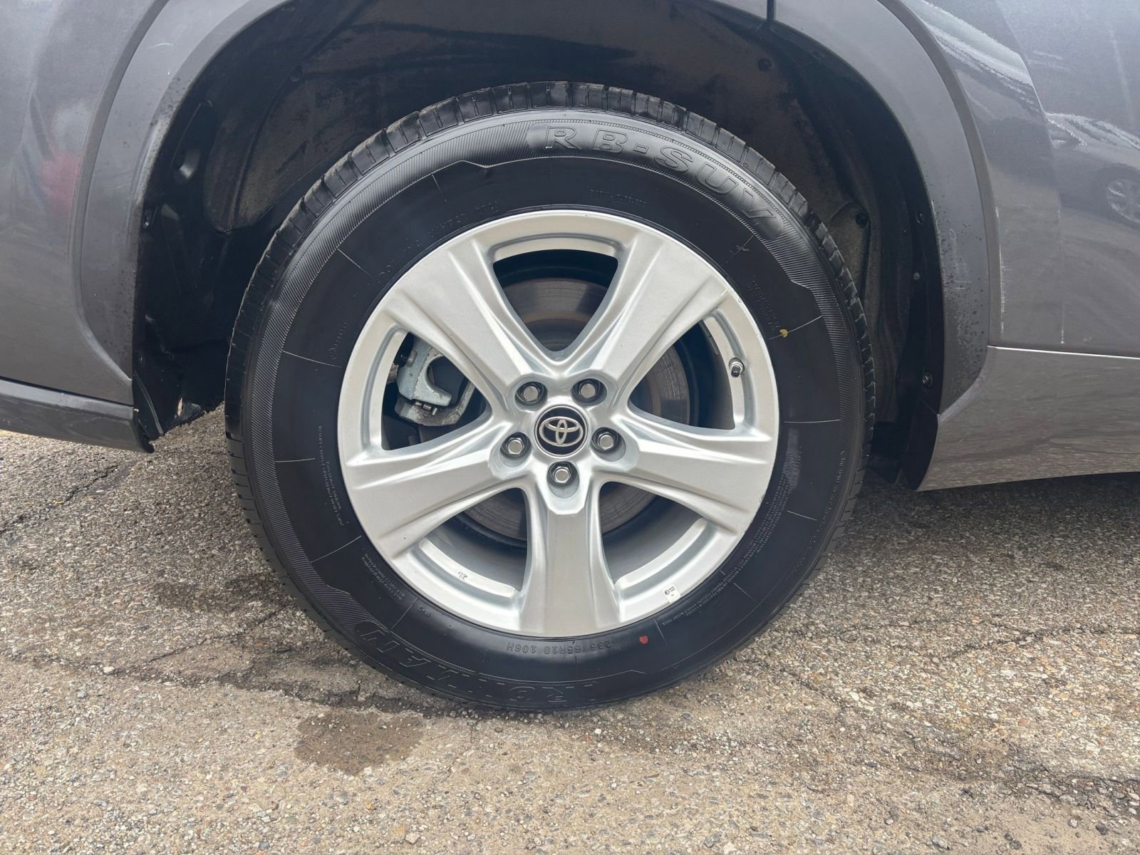 Thumbnail: 2025 Toyota Highlander - 32