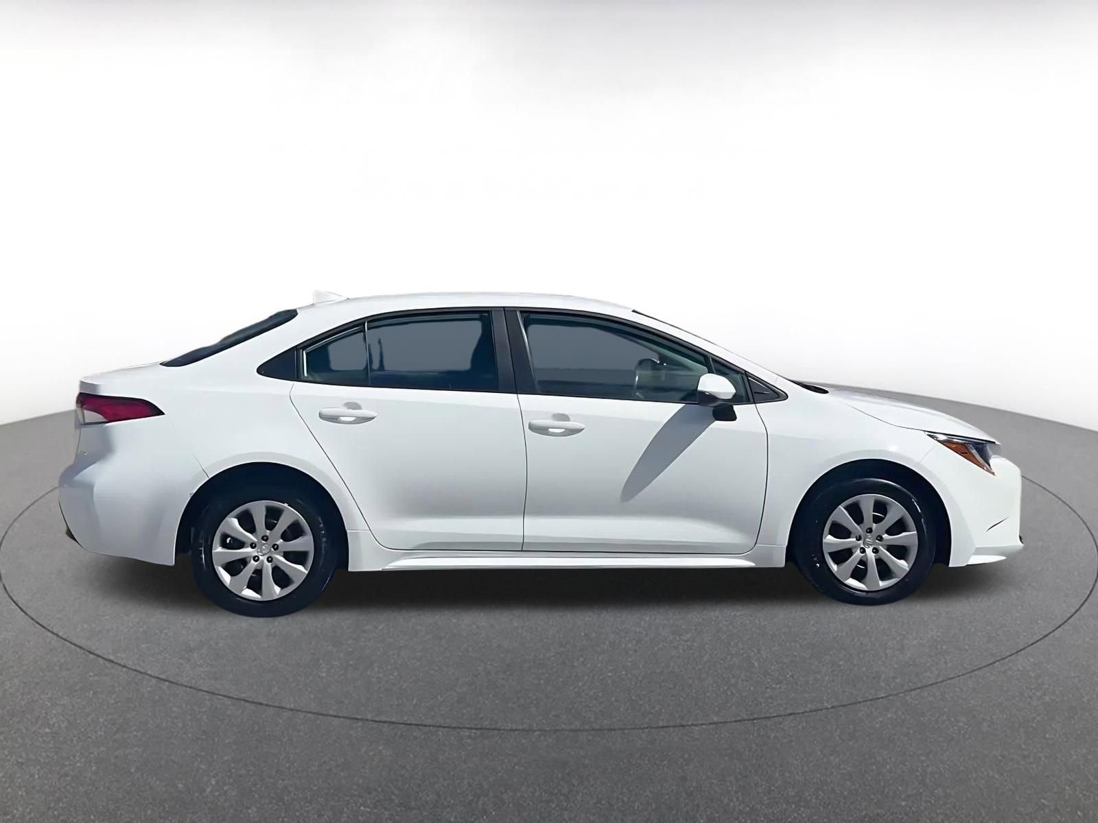 Thumbnail: 2025 Toyota Corolla - 16