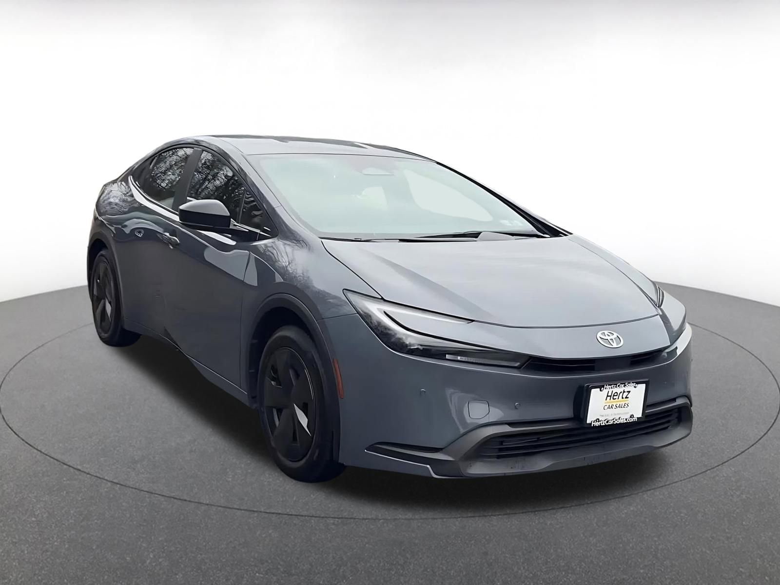 Thumbnail: 2025 Toyota Prius - 3