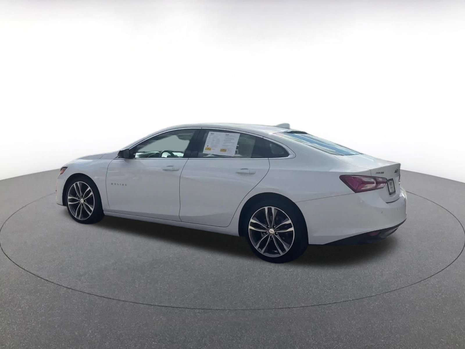 Thumbnail: 2024 Chevrolet Malibu - 10