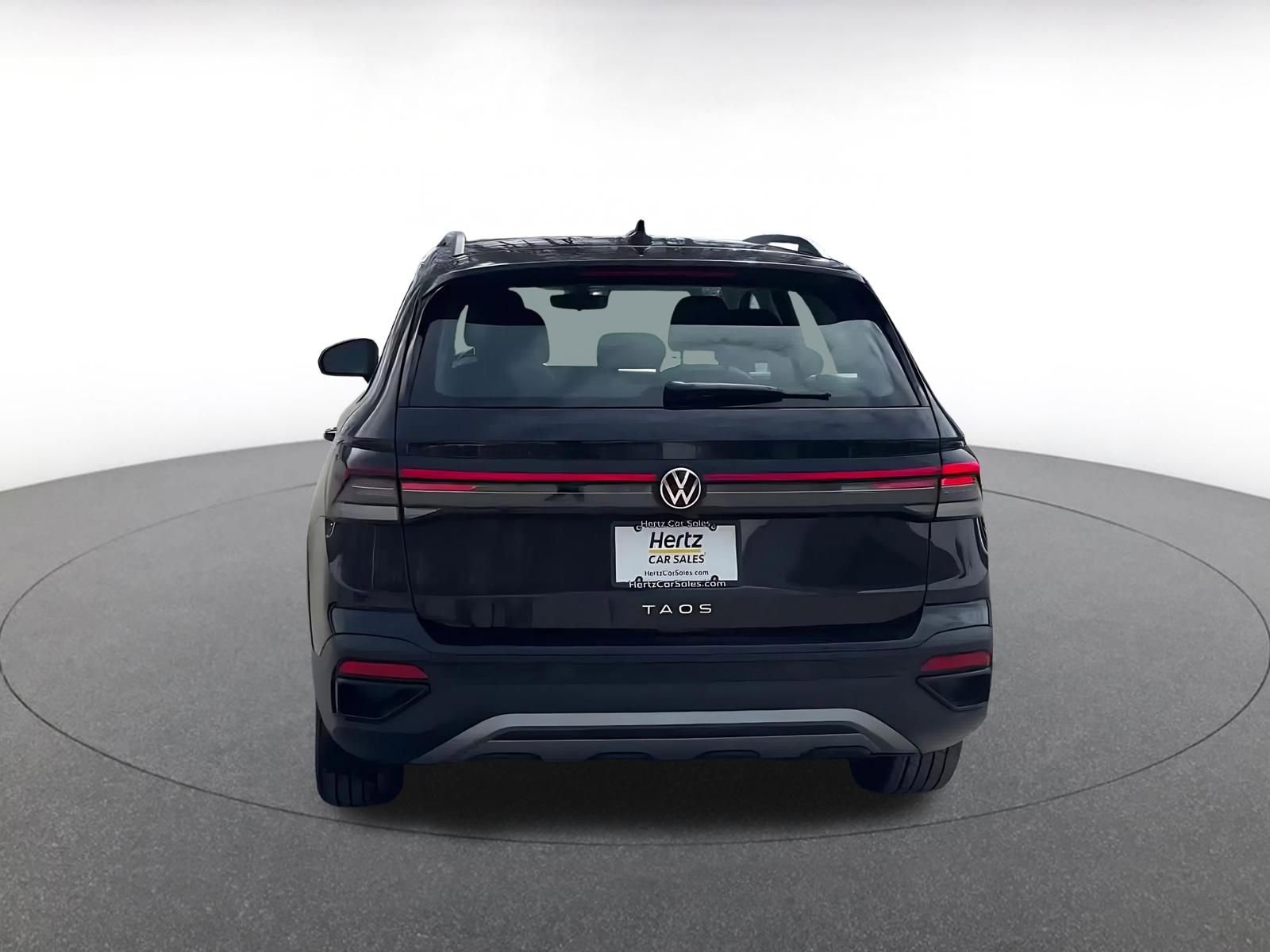 Thumbnail: 2025 Volkswagen Taos - 12